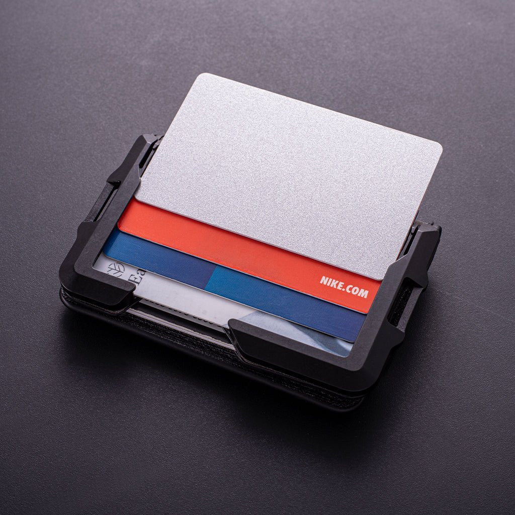 DANGO D03 DAPPER™ BIFOLD WALLET - Angler's Pro Tackle & Outdoors
