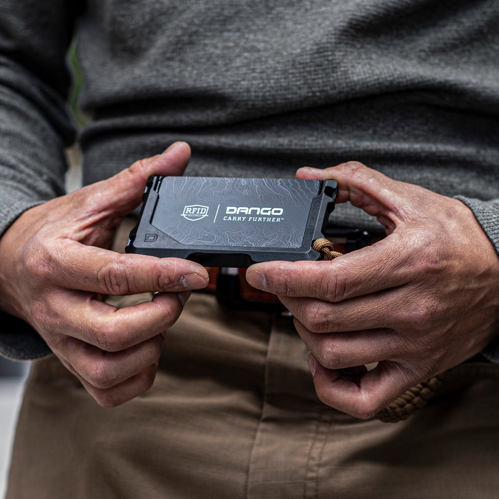 DANGO D03 LITE DAPPER RAIL WALLET - Angler's Pro Tackle & Outdoors