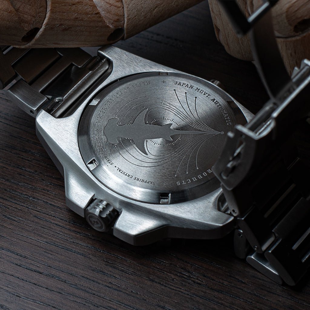 DANGO DV - 02 - AUTOMATIC DIVE WATCH WITH METAL BRACELET - Angler's Pro Tackle & Outdoors