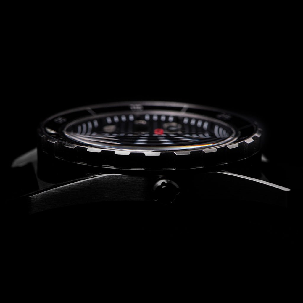 DANGO DV - 02 - AUTOMATIC DIVE WATCH WITH SILICONE SPORT STRAP - Angler's Pro Tackle & Outdoors