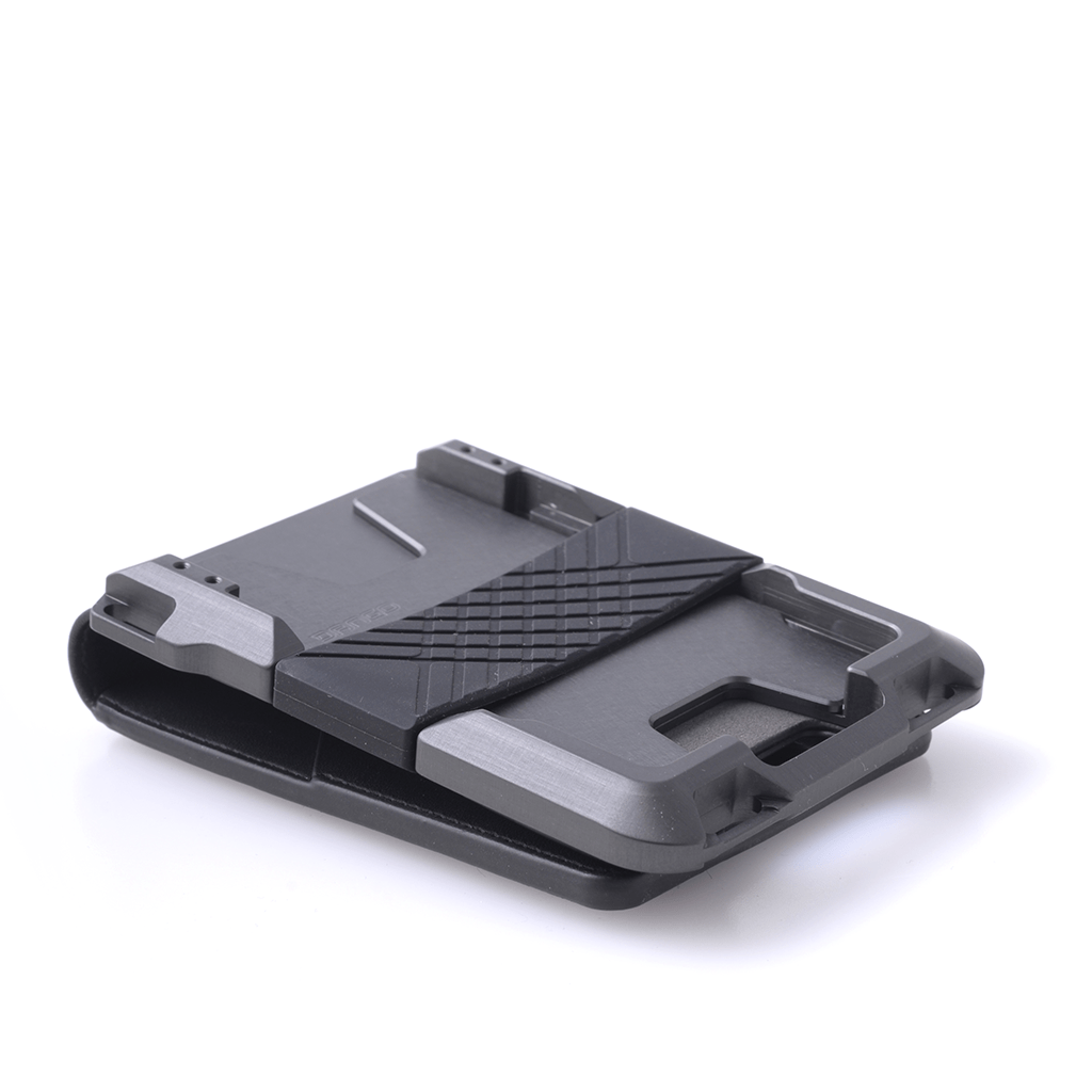 DANGO M1 MAVERICK™ BIFOLD WALLET - 4 POCKET BIFOLD LEATHER - Angler's Pro Tackle & Outdoors