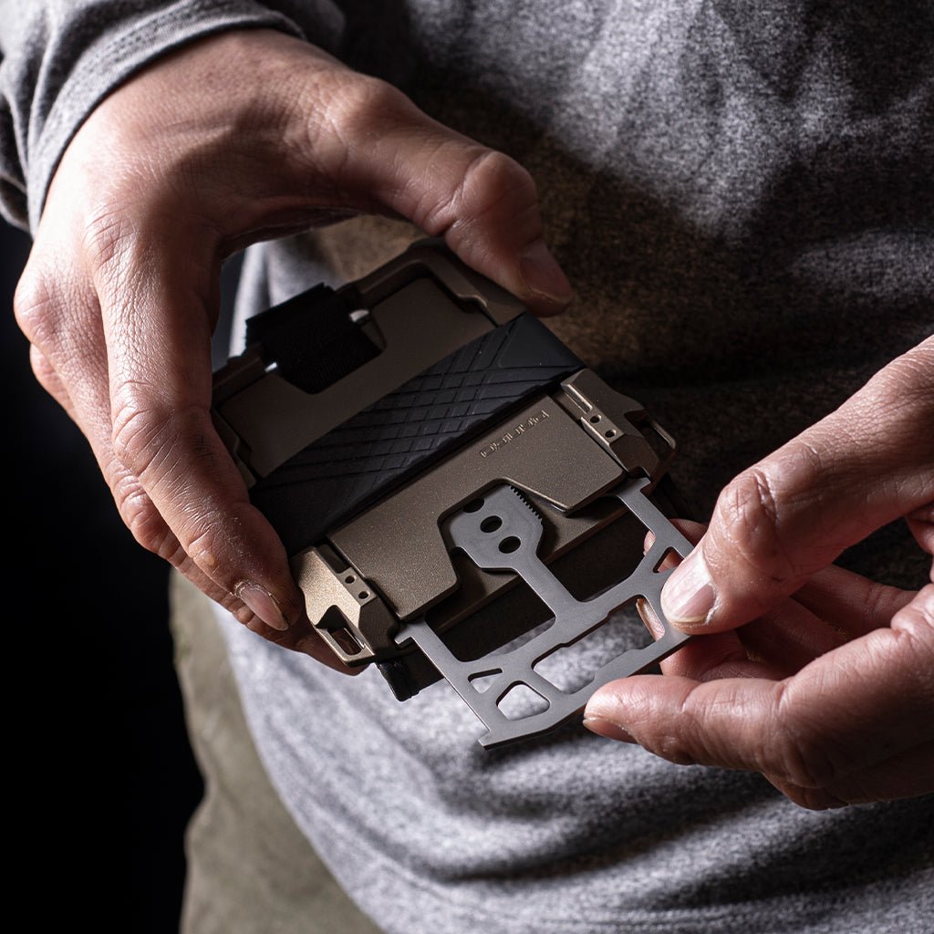 DANGO M1 MAVERICK™ BIFOLD WALLET - SPEC - OPS - 4 POCKET DTEX - Angler's Pro Tackle & Outdoors