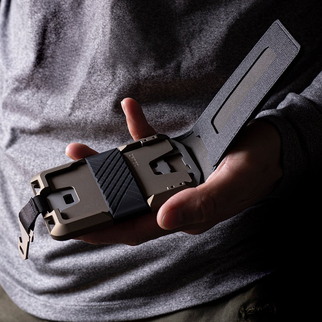 DANGO M1 MAVERICK™ BIFOLD WALLET - SPEC - OPS - 4 POCKET DTEX - Angler's Pro Tackle & Outdoors