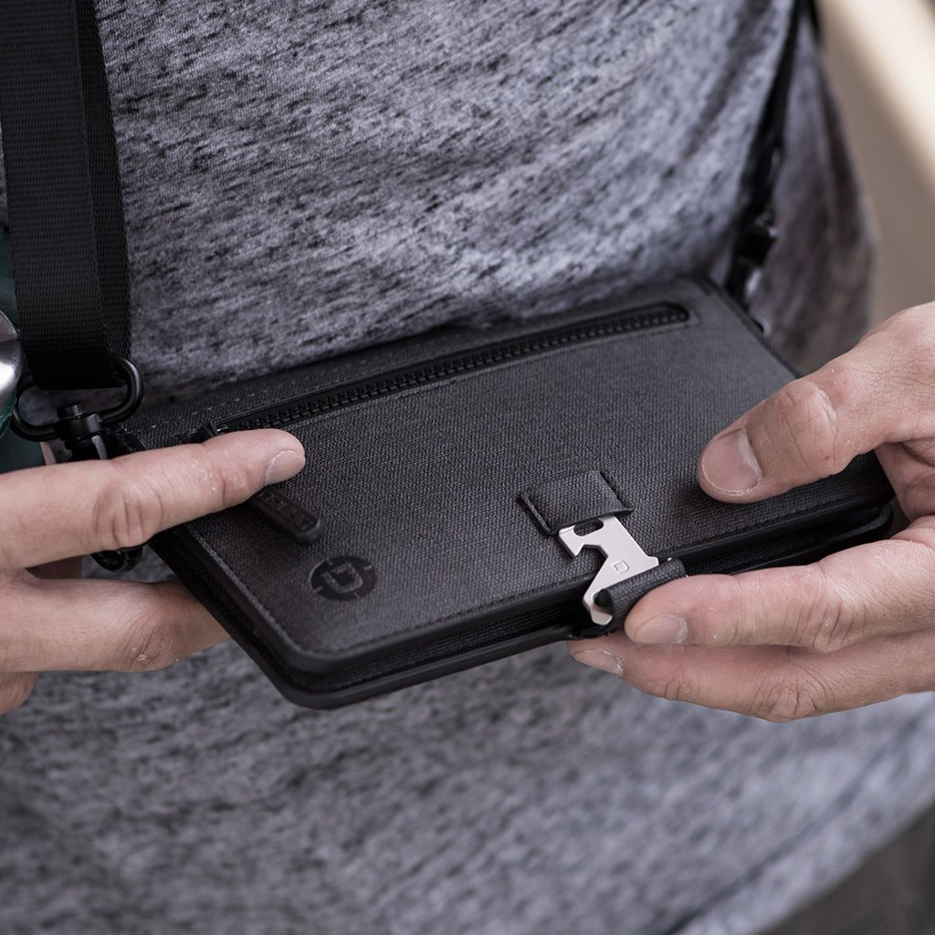 DANGO P02 PIONEER™ TRAVEL WALLET - Angler's Pro Tackle & Outdoors