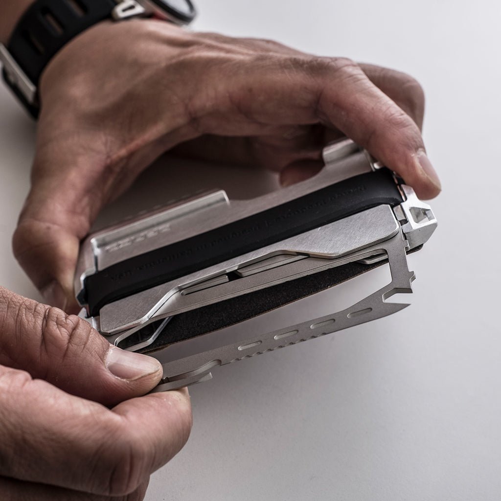 DANGO T01 TACTICAL™ WALLET - Angler's Pro Tackle & Outdoors