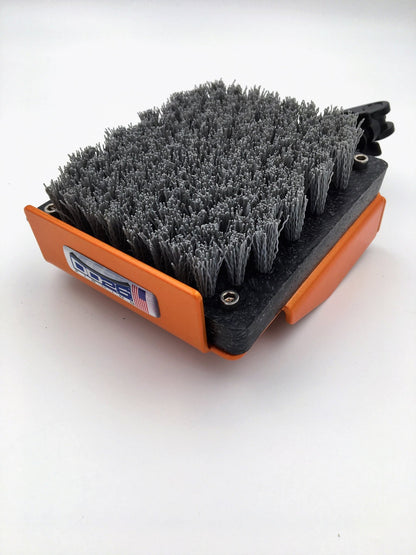 DD26 Fishing Mean Clean Kick Brush - Angler's Pro Tackle & Outdoors