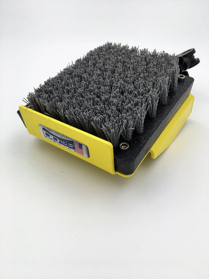 DD26 Fishing Mean Clean Kick Brush - Angler's Pro Tackle & Outdoors