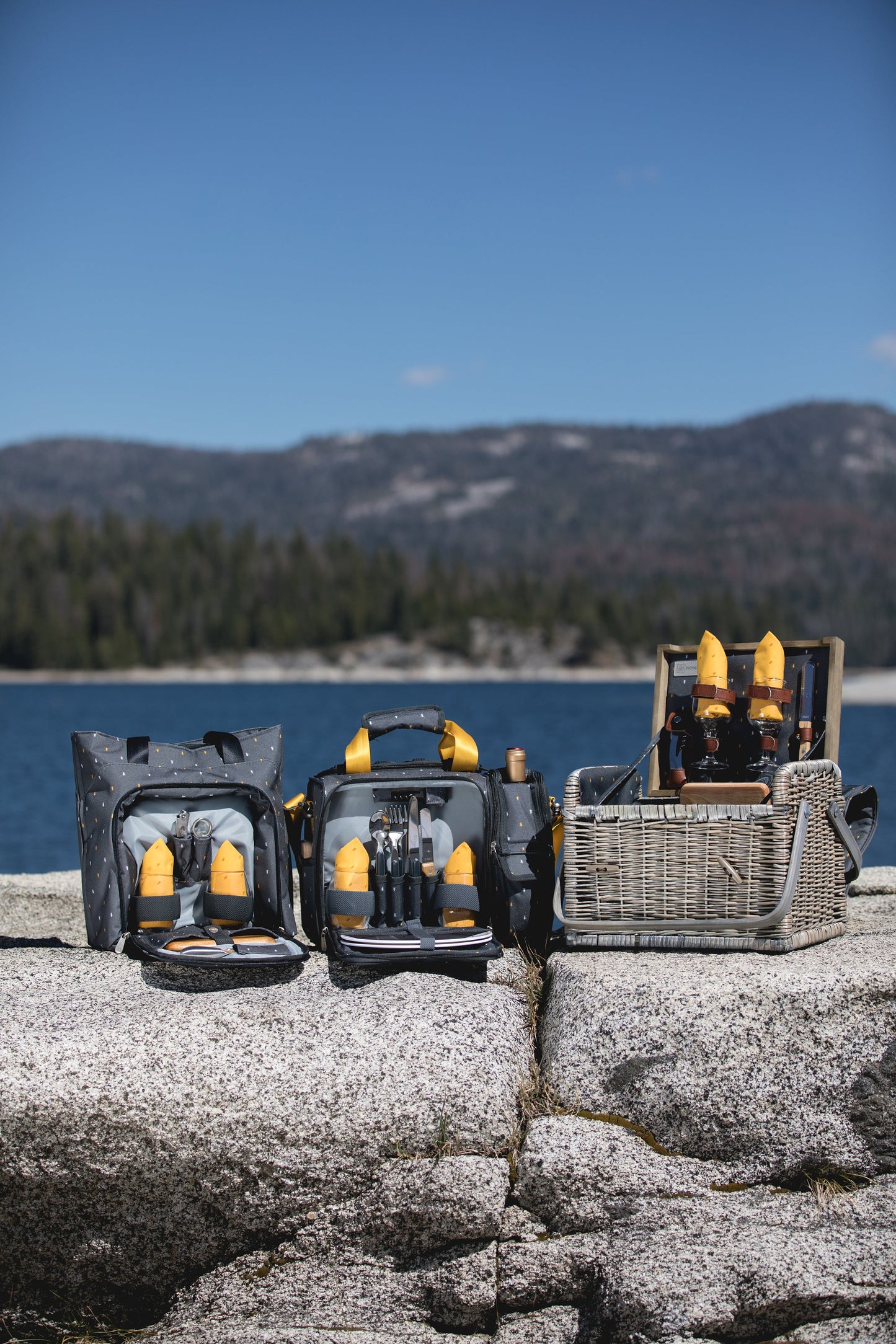 Picnic Time Pranzo Lunch Bag Cooler with Utensils