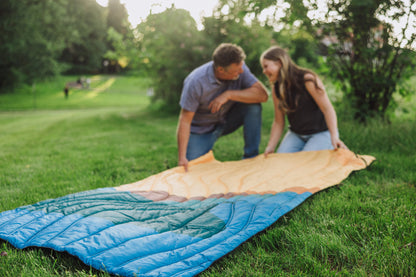 Picnic Time Aura Outdoor Puffer Blanket