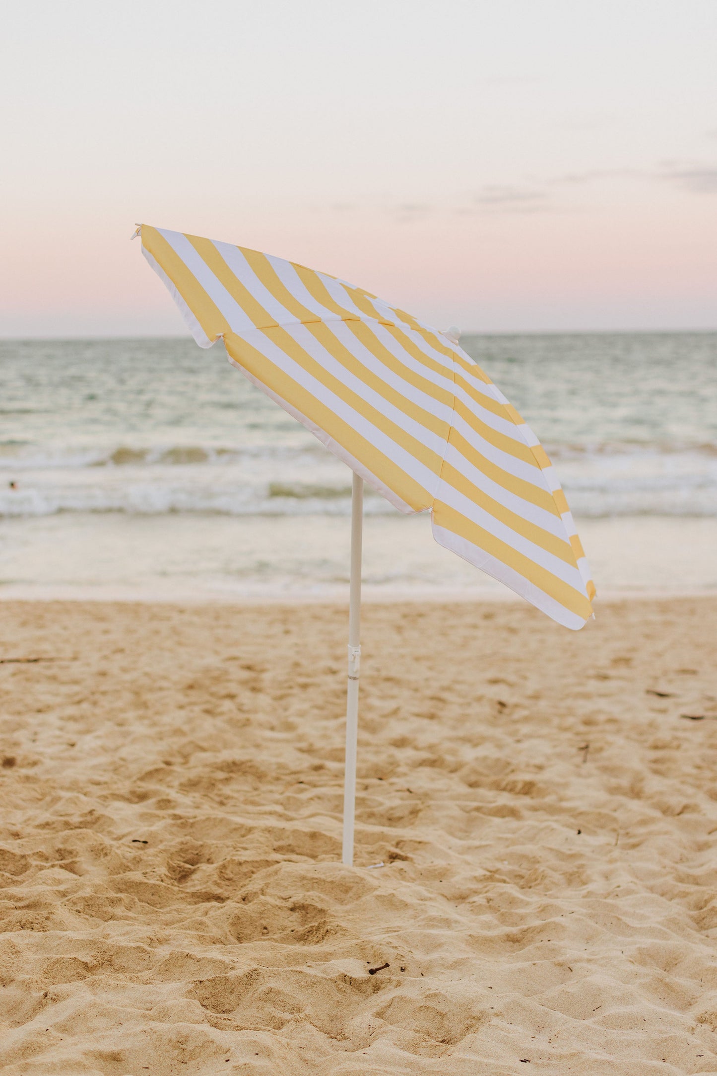 Picnic Time 5.5 Ft. Portable Beach Umbrella