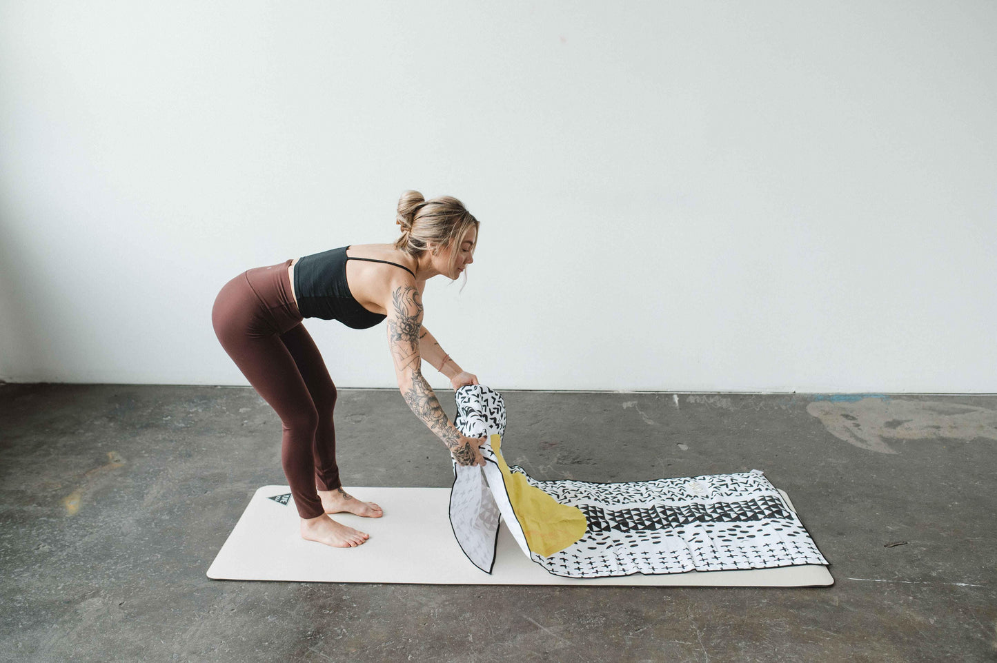 Yune Yoga Towel Jagger