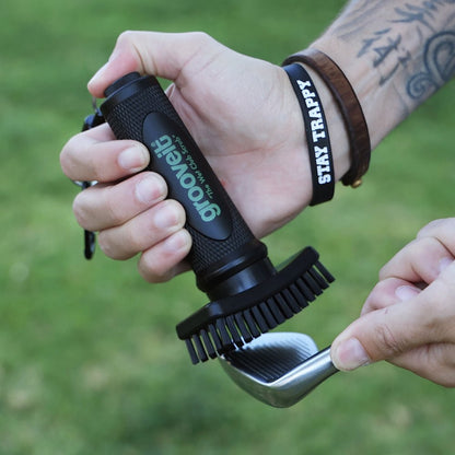 Grooveit Brush – "The Wet Club Scrub"