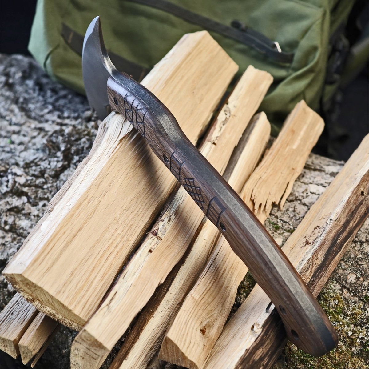 AncientSmithy Handcrafted tomahawk "Takoda" with tribal engraving