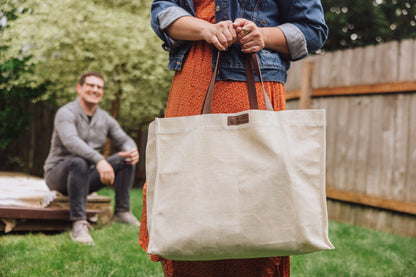 Picnic Time Market Waxed Canvas Tote with Leatherette Handles