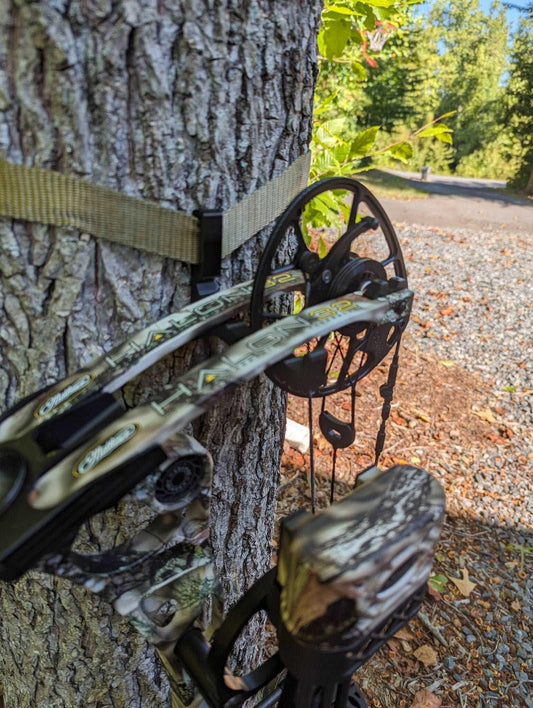 3D Hunting Solutions Bow Hanger - Gear Strap for Saddle Hunting