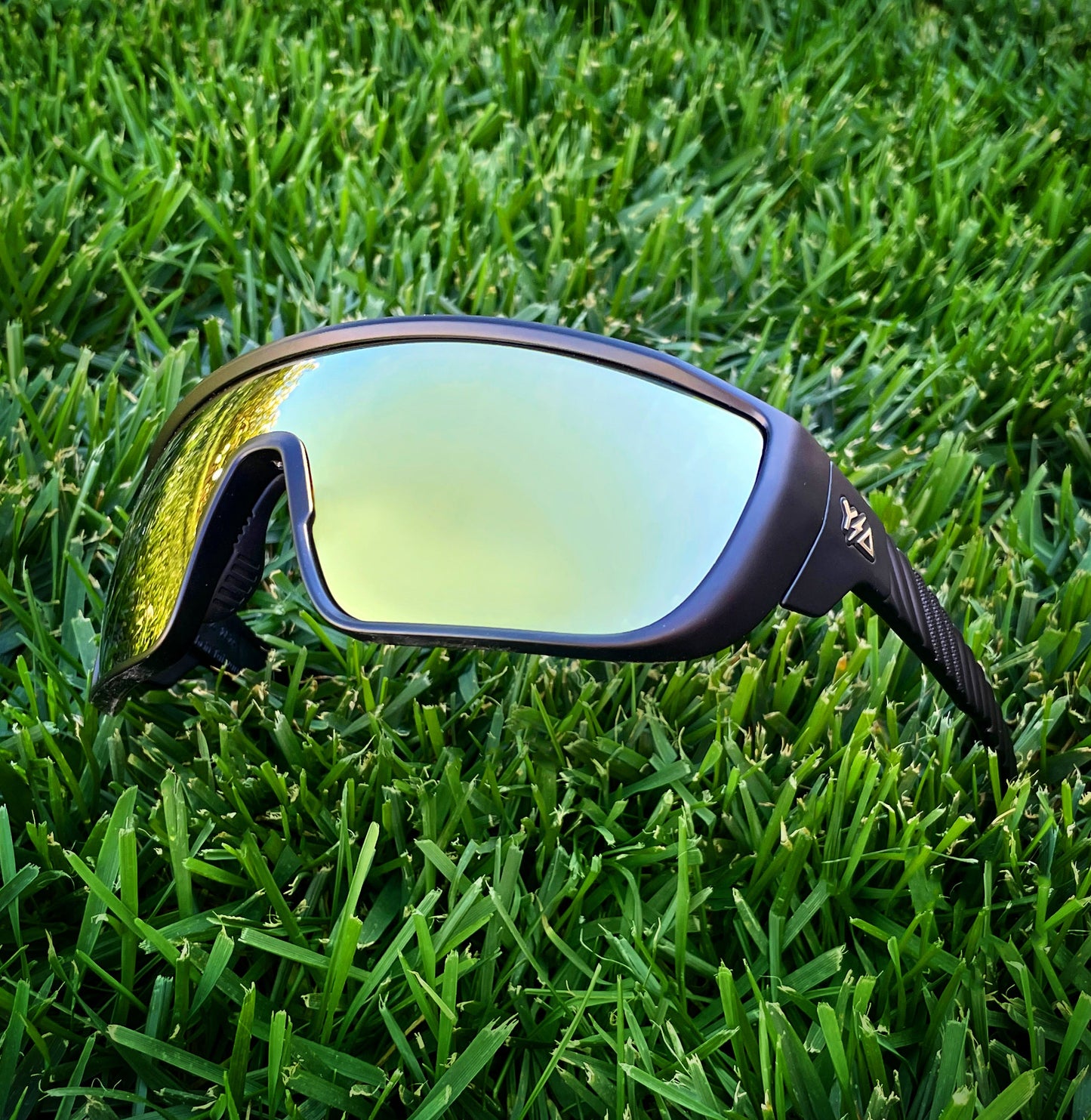 Wye Delta Z87+ Conductors Amber Gold Mirror