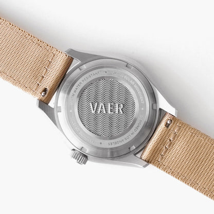 Vaer Watches DS4 Meridian Black | No Date - Solar 42mm