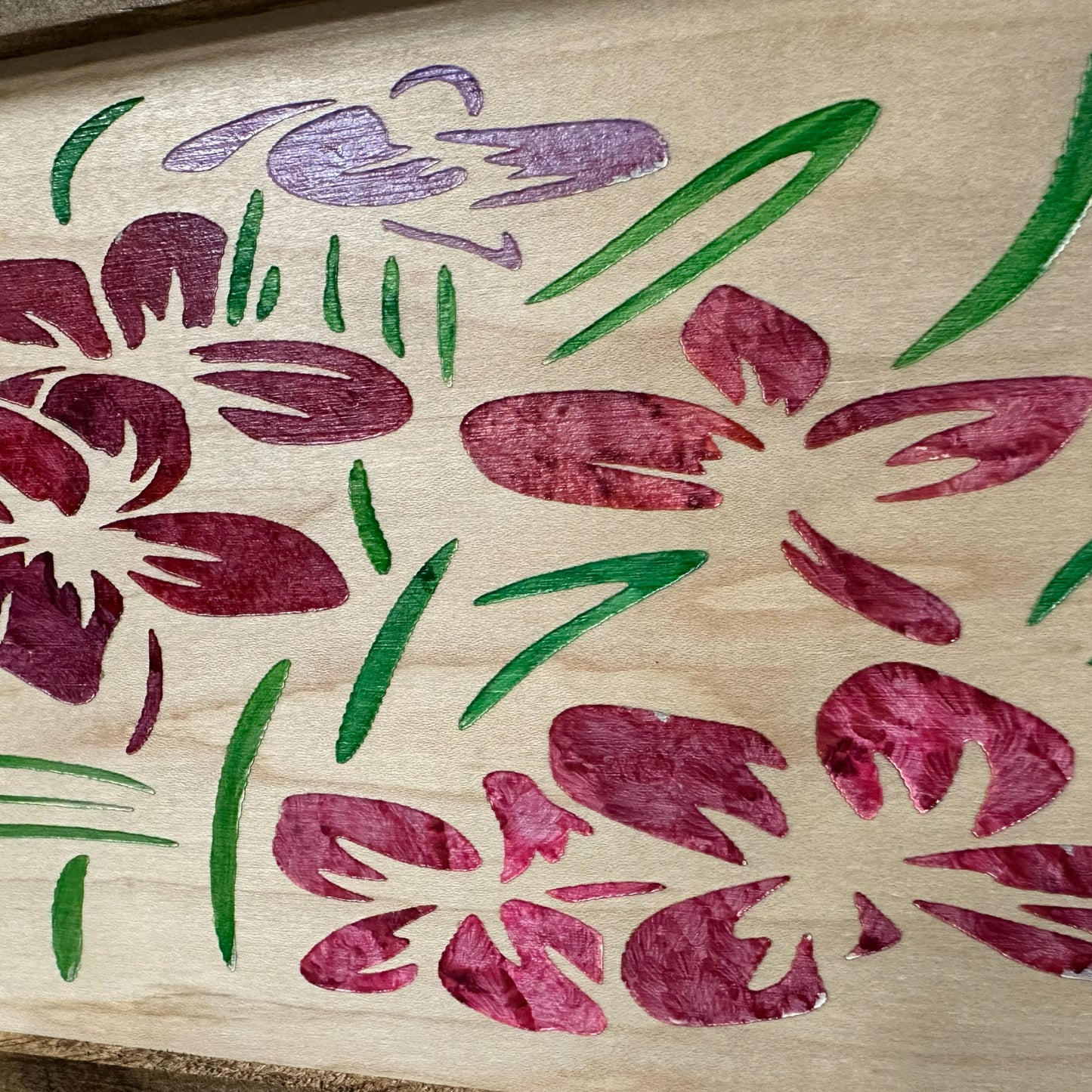 Bellewood Designs - Hidden Gun Safe Just Flowers Wall Decoration
