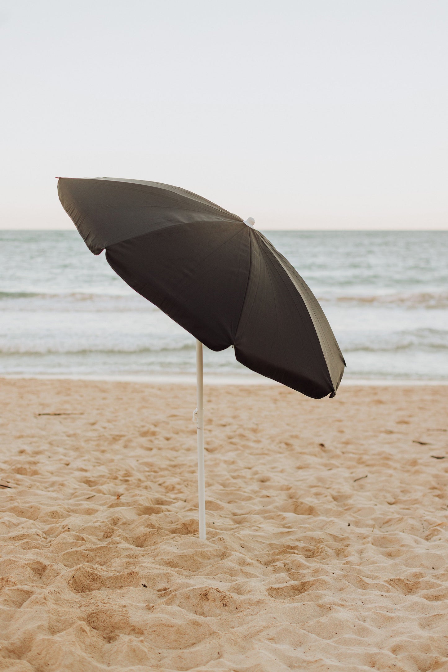 Picnic Time 5.5 Ft. Portable Beach Umbrella