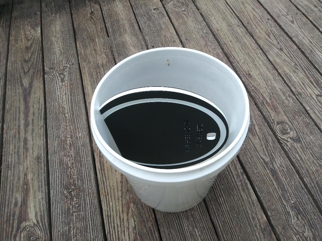 Fat Fish Designz Lidia Bucketz ---Bucket Lid Cutting Board