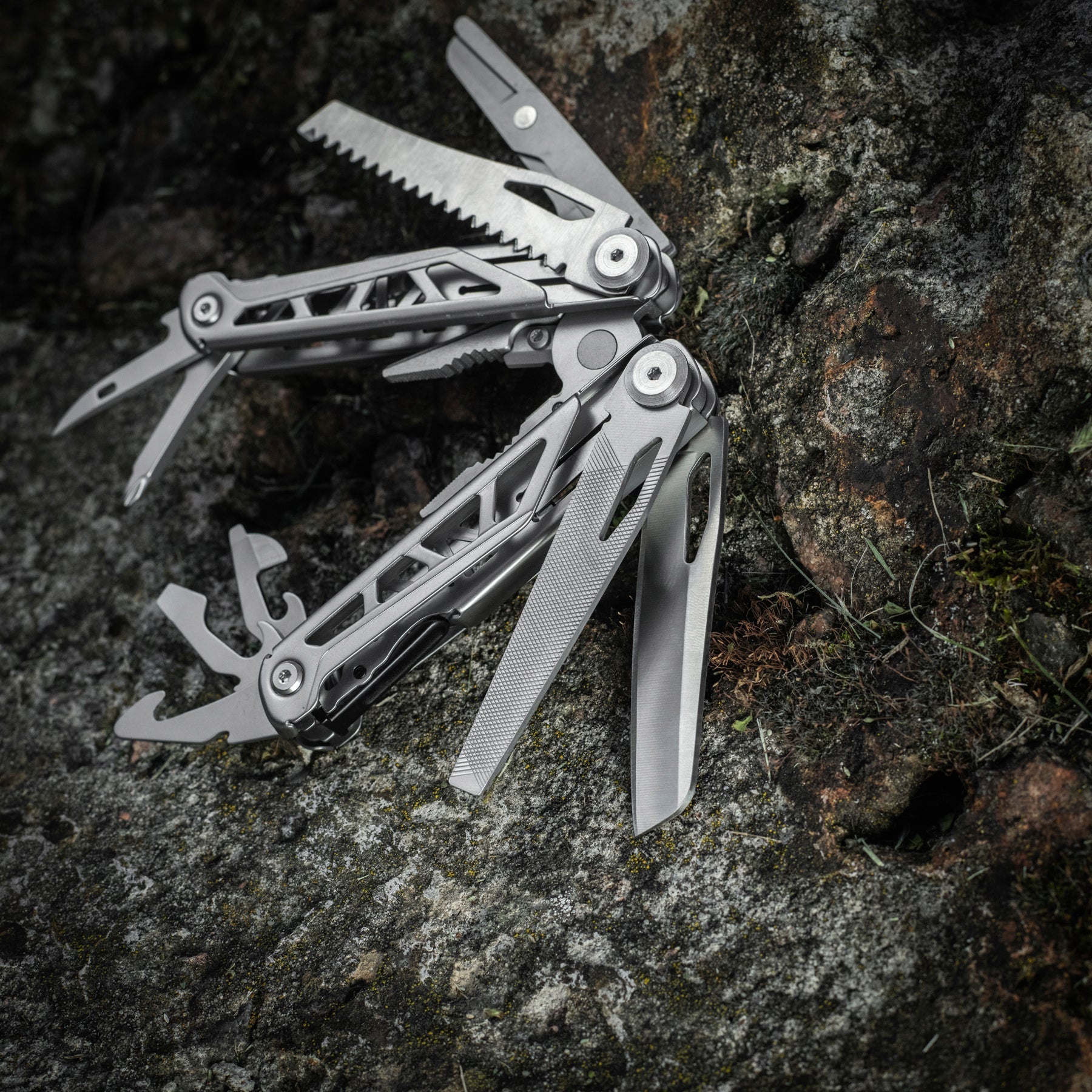 M - Tac Multitool Type 3 Grey - Angler's Pro Tackle & Outdoors