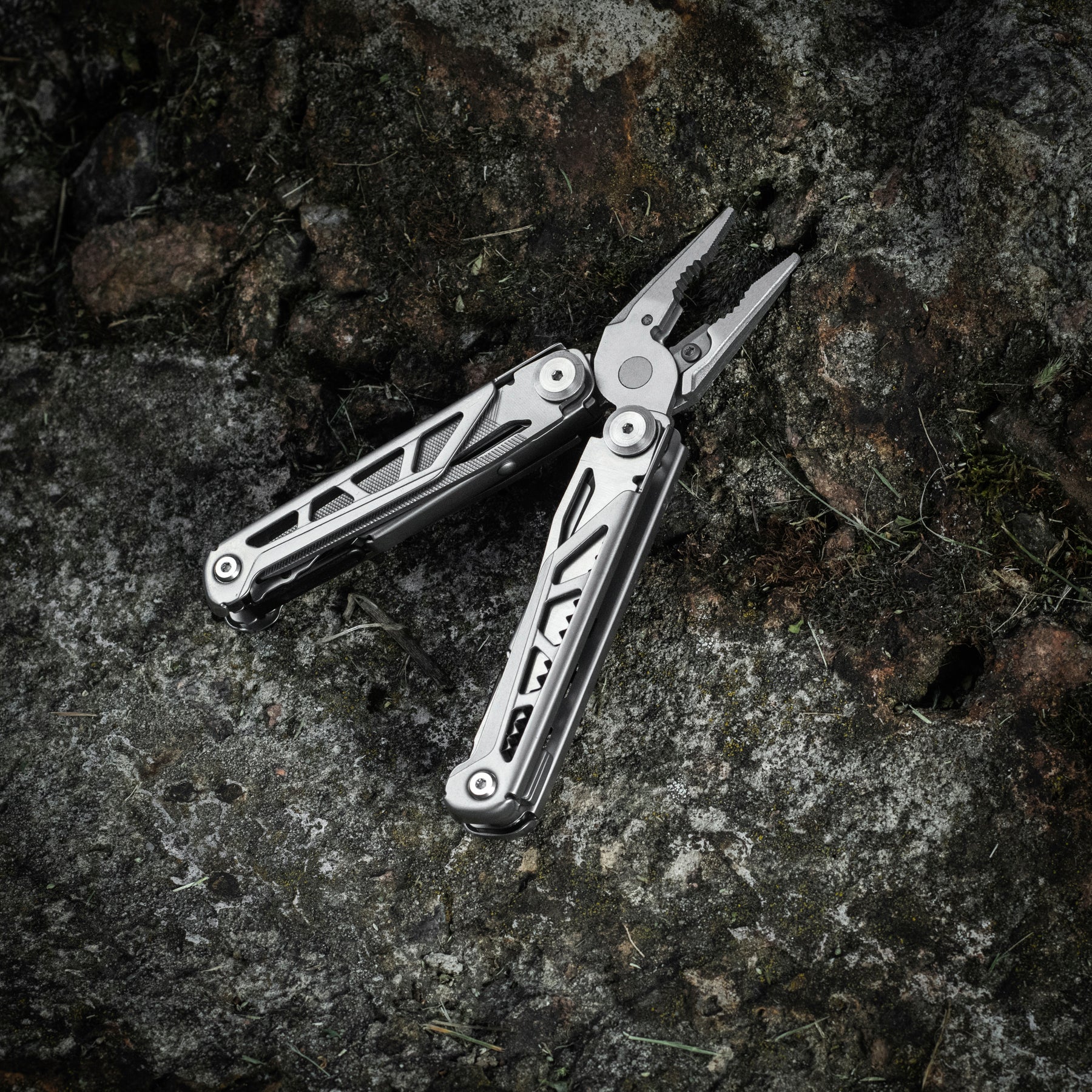 M - Tac Multitool Type 3 Grey - Angler's Pro Tackle & Outdoors