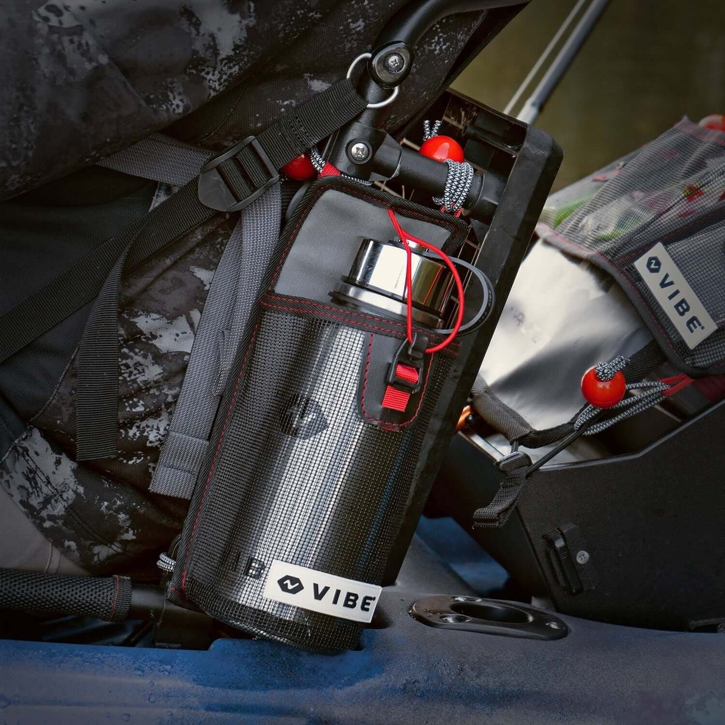 Vibe Mesh 30 oz Bottle Holder w/ Bottle