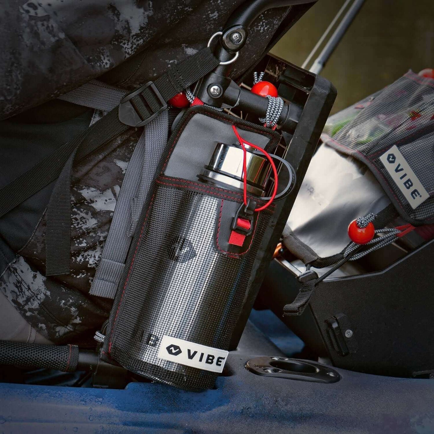 Vibe Mesh 30 oz Bottle Holder w/ Bottle