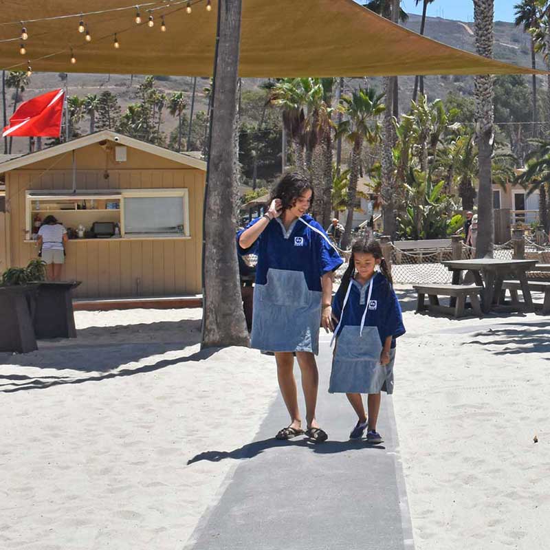 NIXY Kids Towel Changing Poncho - Angler's Pro Tackle & Outdoors