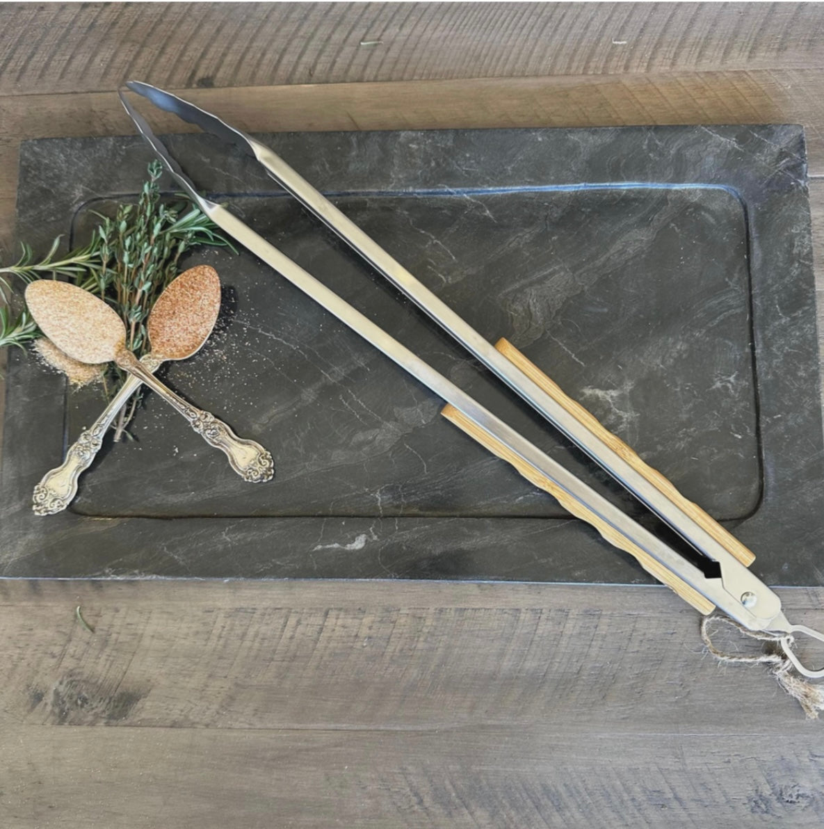 Q Sauce Outset Verde Collection Locking Grill Tongs