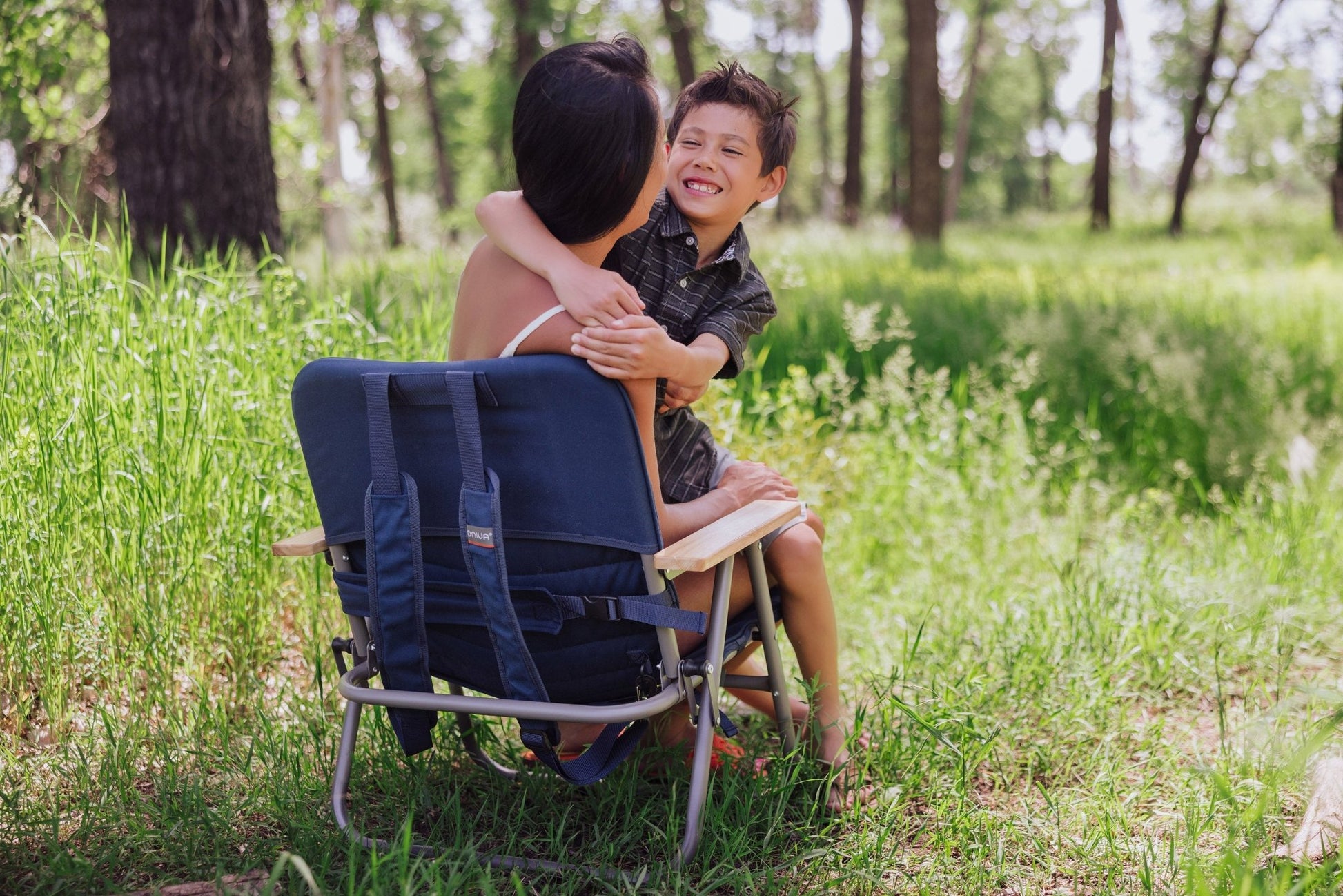Picnic Time Descanso Padded Beach Chair - Angler's Pro Tackle & Outdoors