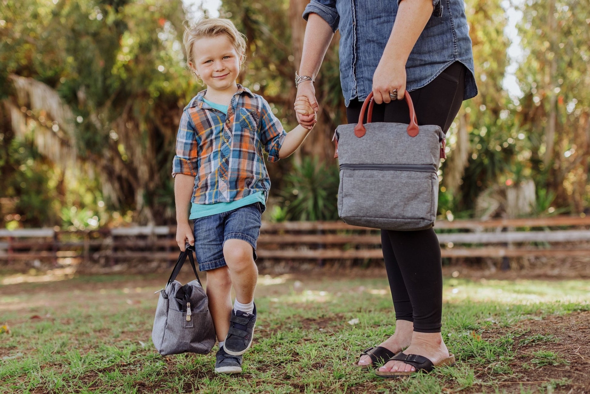 Picnic Time On The Go Lunch Bag Cooler - Angler's Pro Tackle & Outdoors