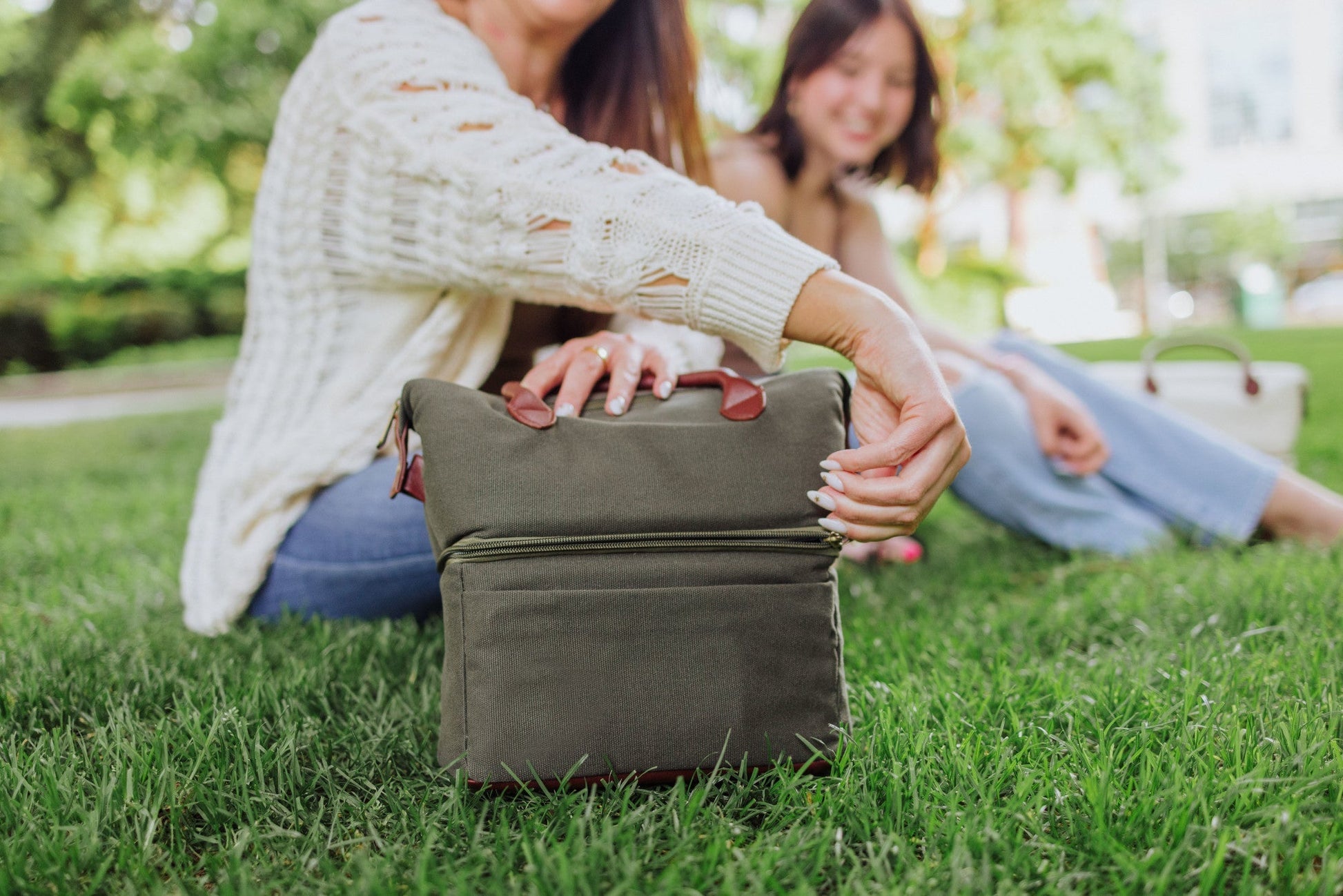 Picnic Time Urban Lunch Bag Cooler - Angler's Pro Tackle & Outdoors