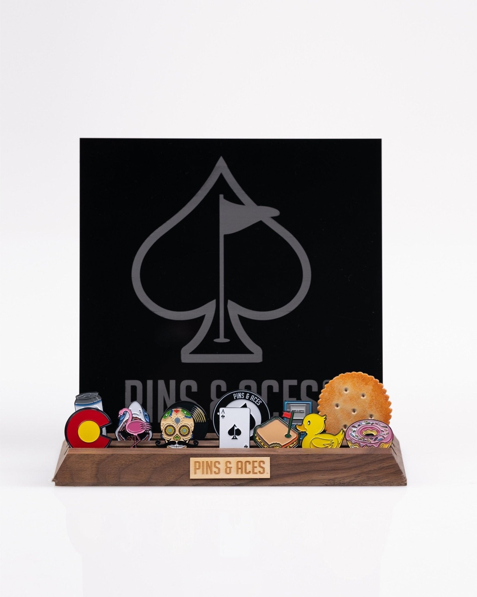 Pins and Aces Ball Marker Display - Angler's Pro Tackle & Outdoors