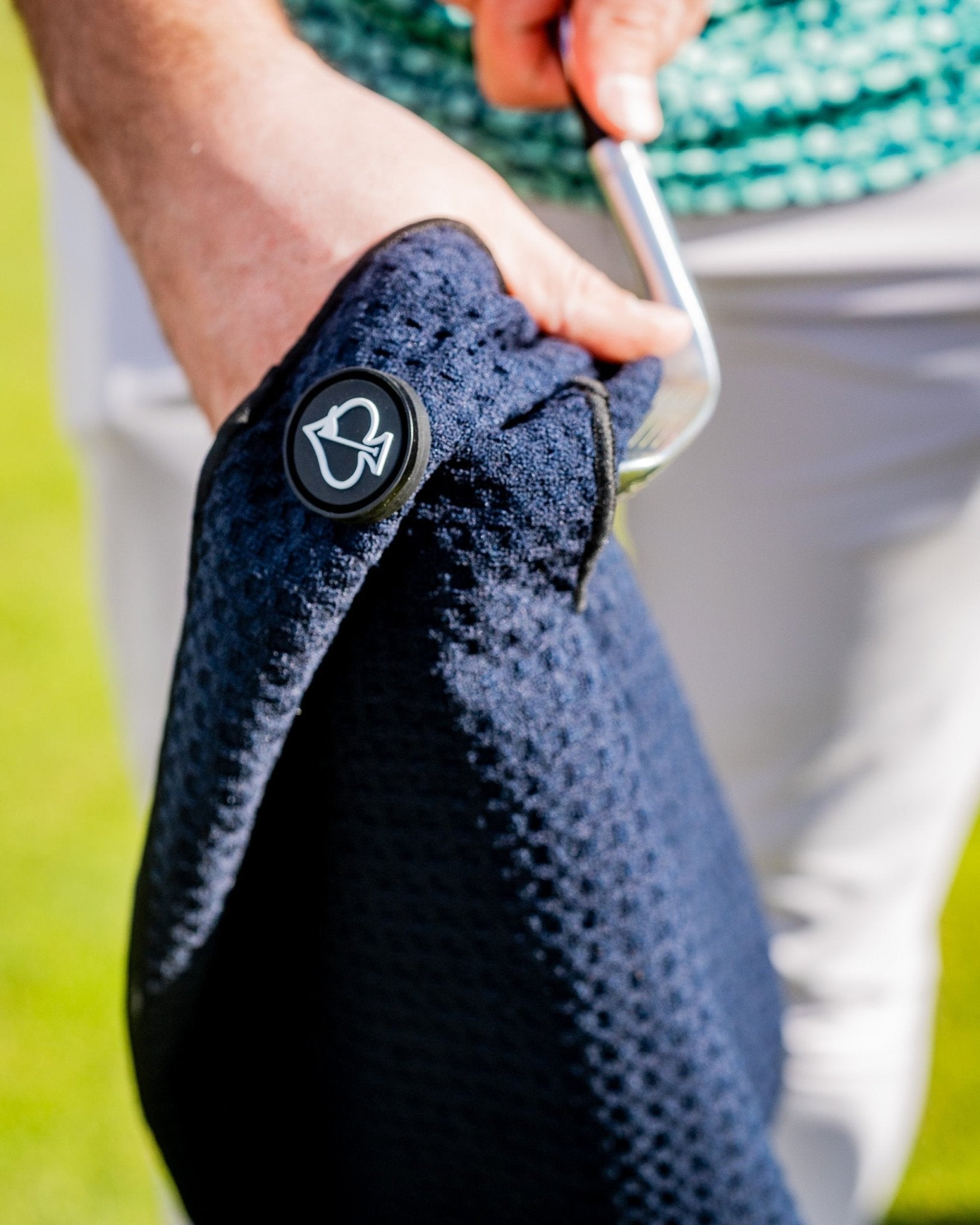Pins and Aces Magnetic Towel - Black - Angler's Pro Tackle & Outdoors