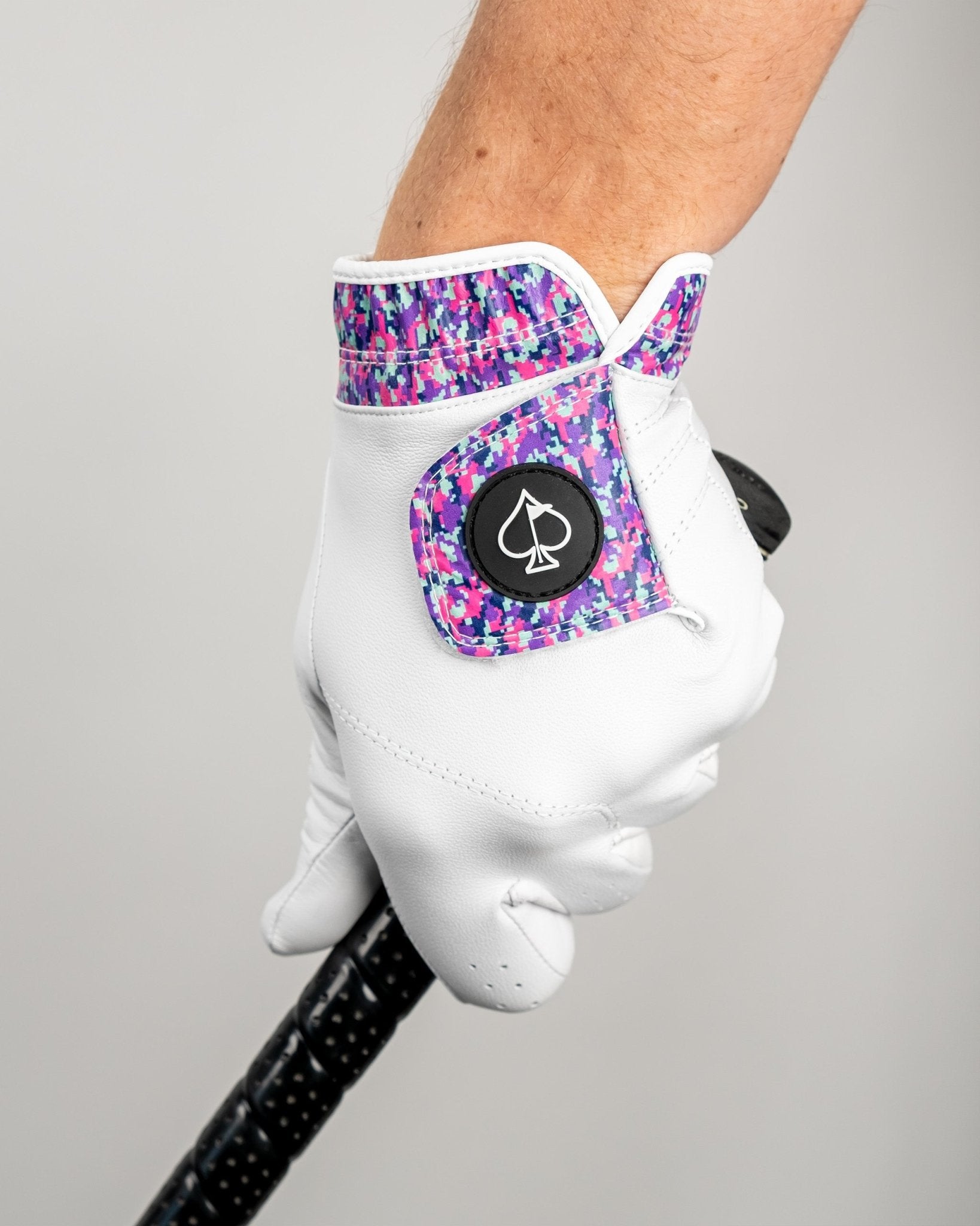 Pins and Aces Premium Tour Glove - Vivid Camo - Angler's Pro Tackle & Outdoors