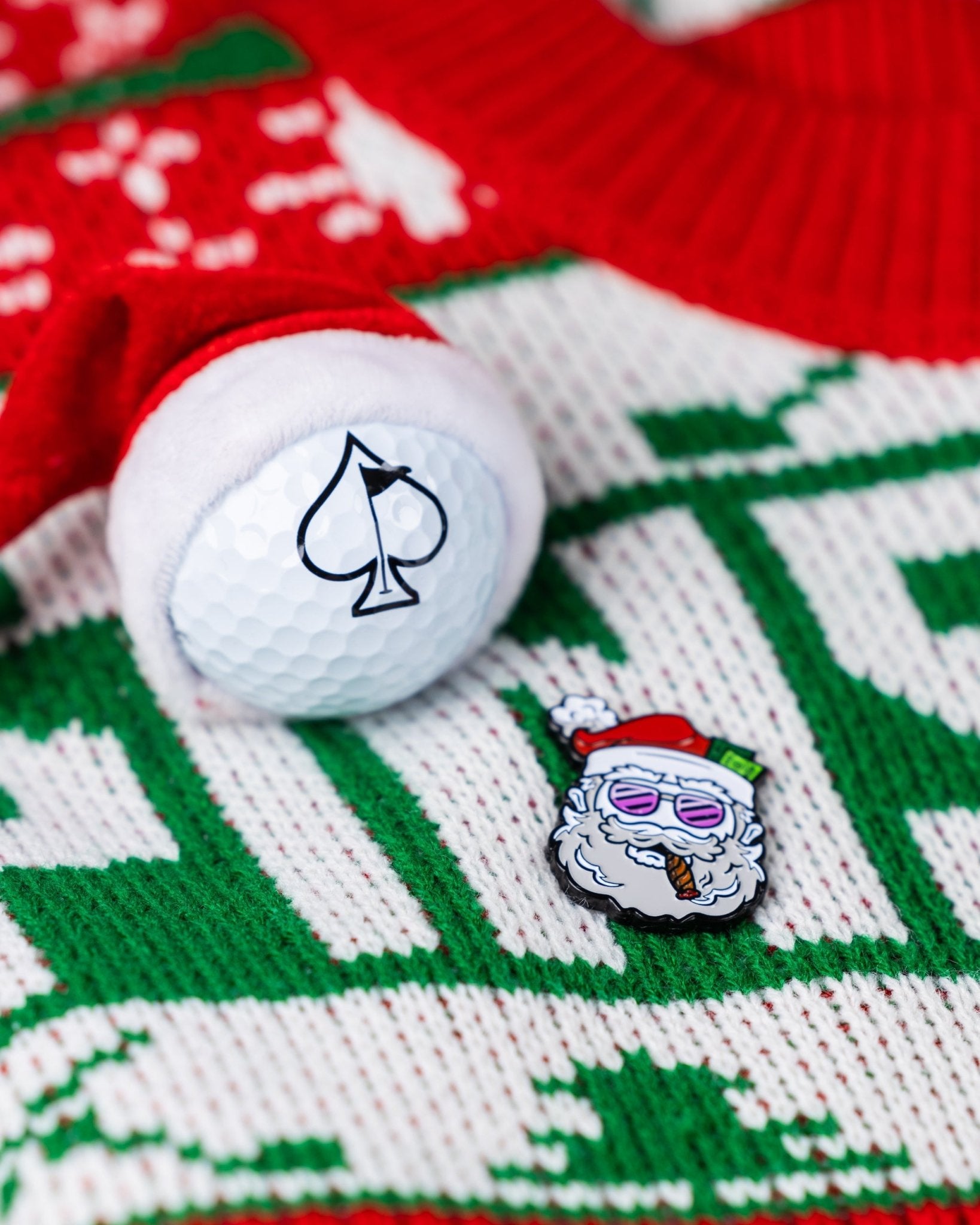 Pins and Aces Santa the Degenerate Ball Marker - Angler's Pro Tackle & Outdoors