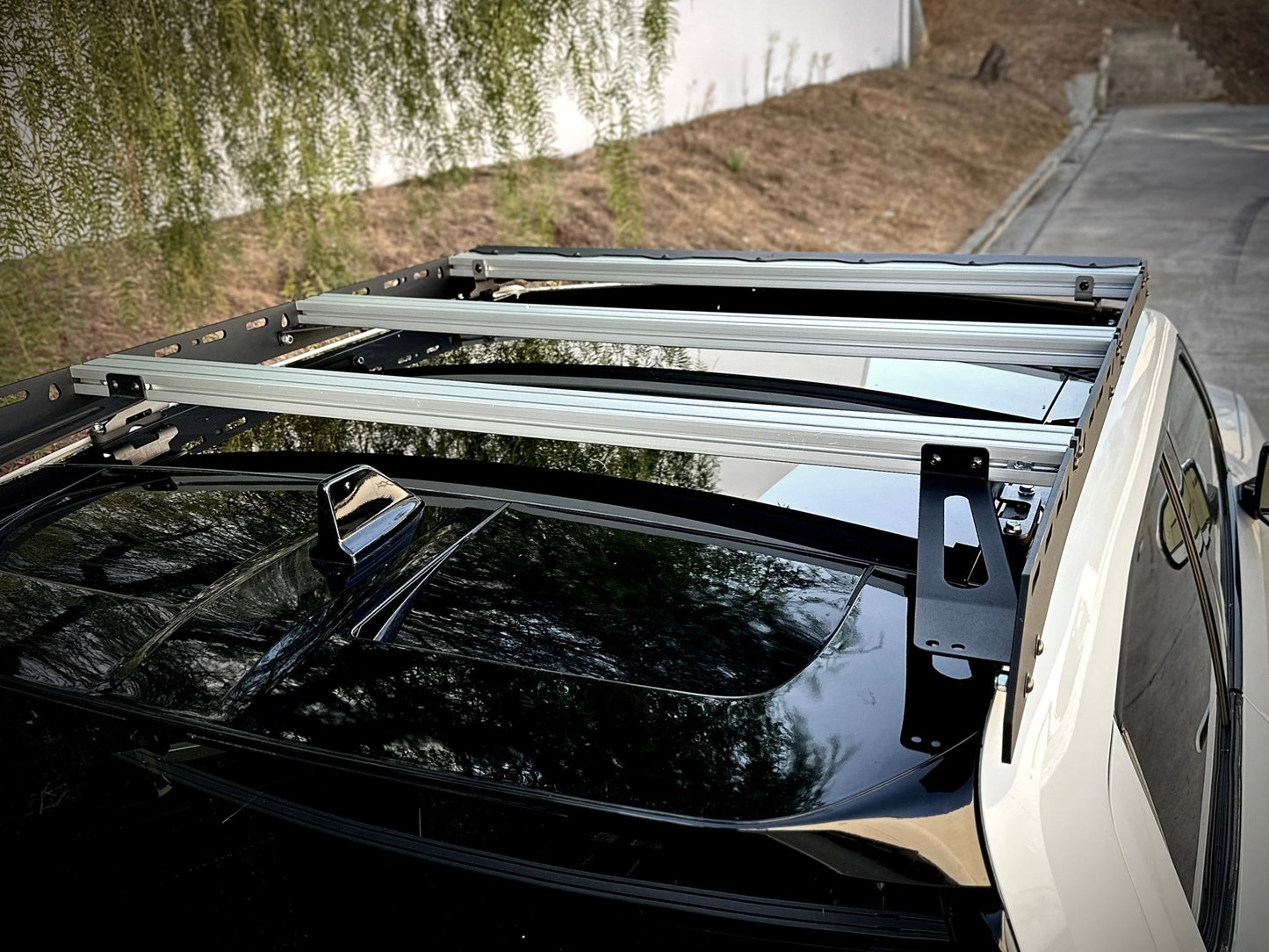 Range Industries 'Laguna' Rivian R1T Compatible Roof Rack - Angler's Pro Tackle & Outdoors