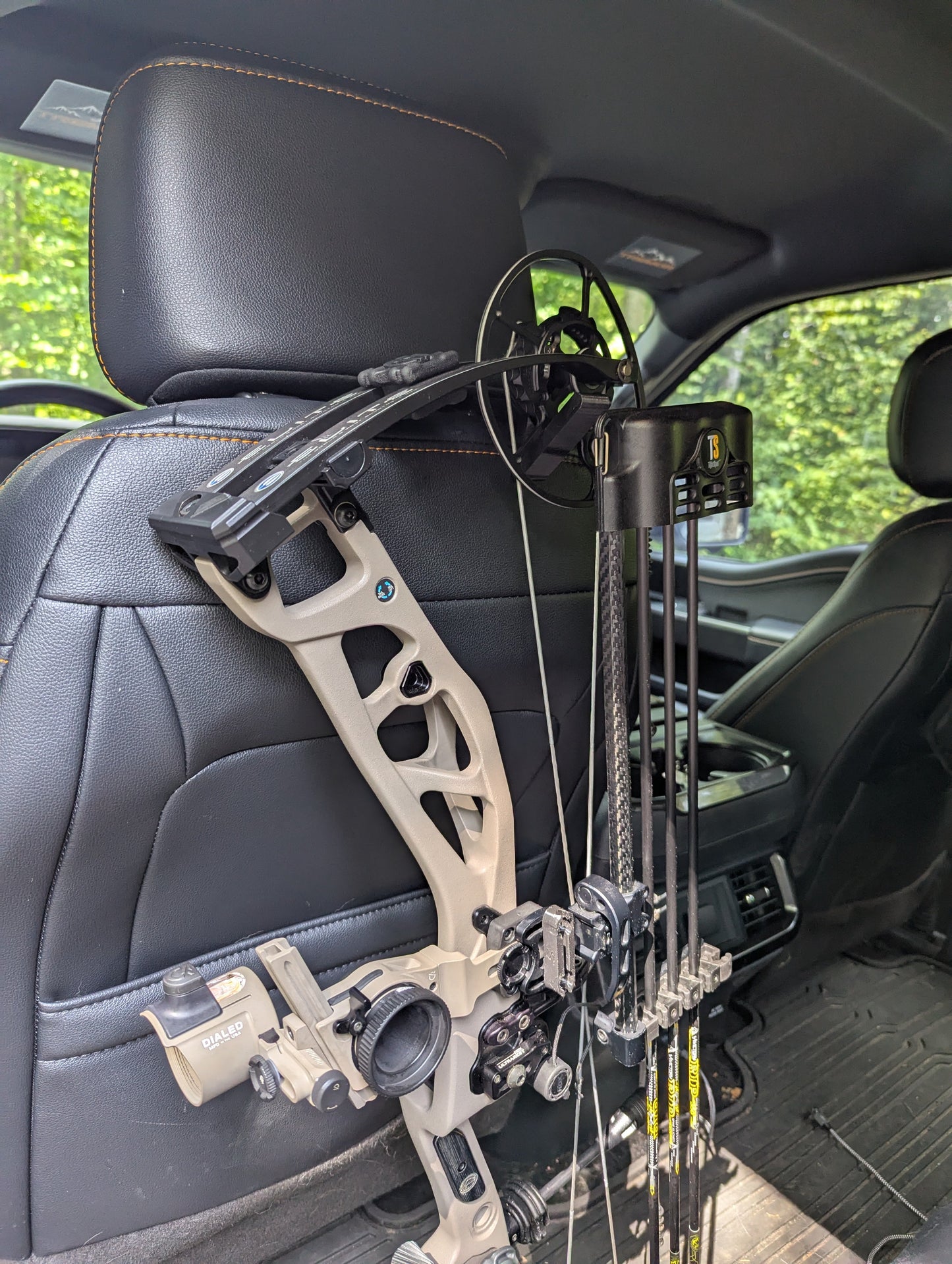 3D Hunting Solutions Headrest Post Bow/Gear Hanger