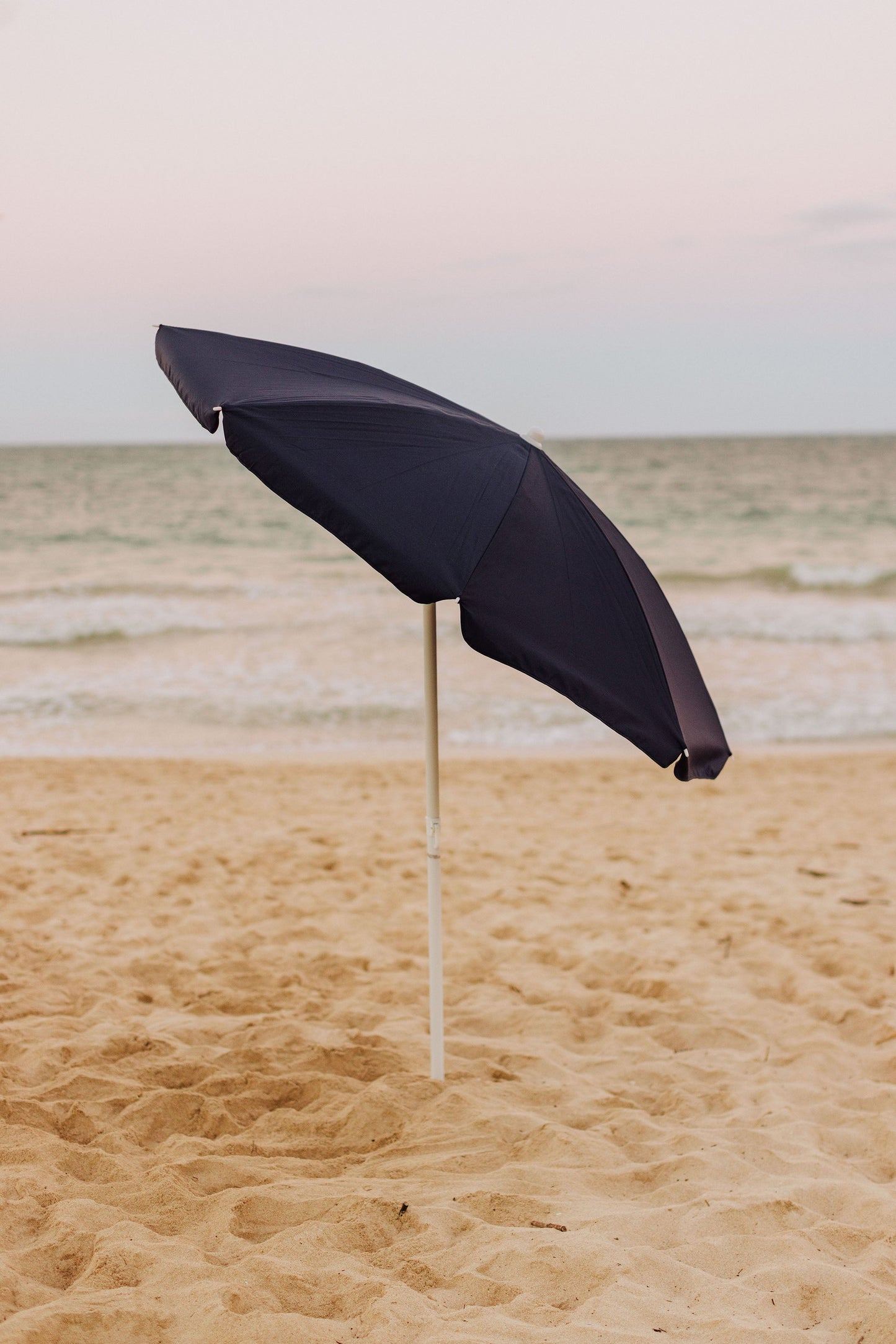 Picnic Time 5.5 Ft. Portable Beach Umbrella