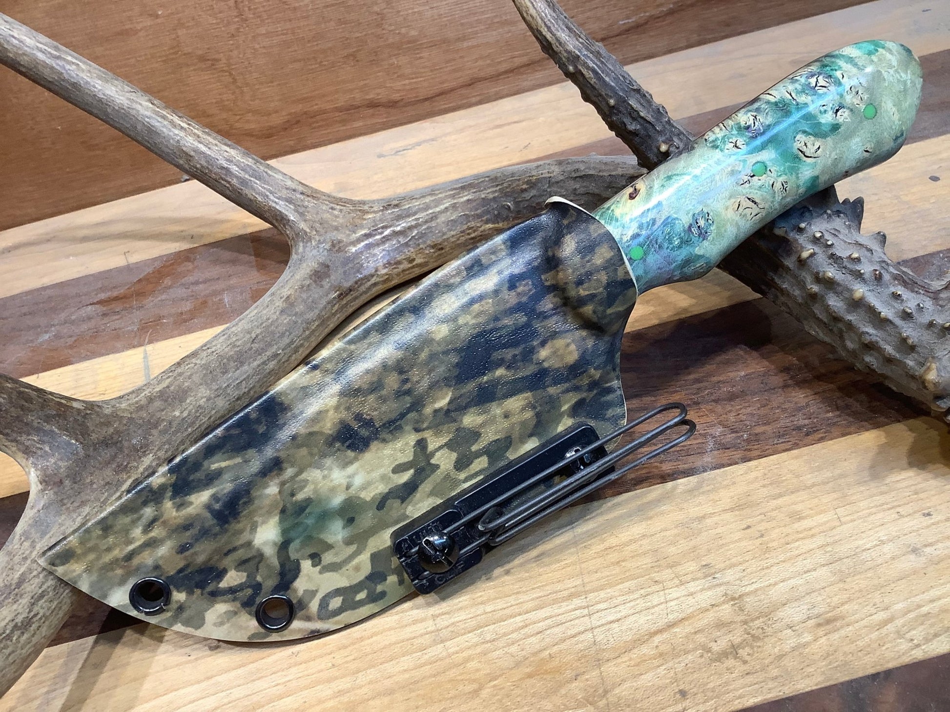 Serenity Knives Houston - Trailing Point Hunter - ATS34 - Green Box Elder Burl - Kydex Sheath - Angler's Pro Tackle & Outdoors