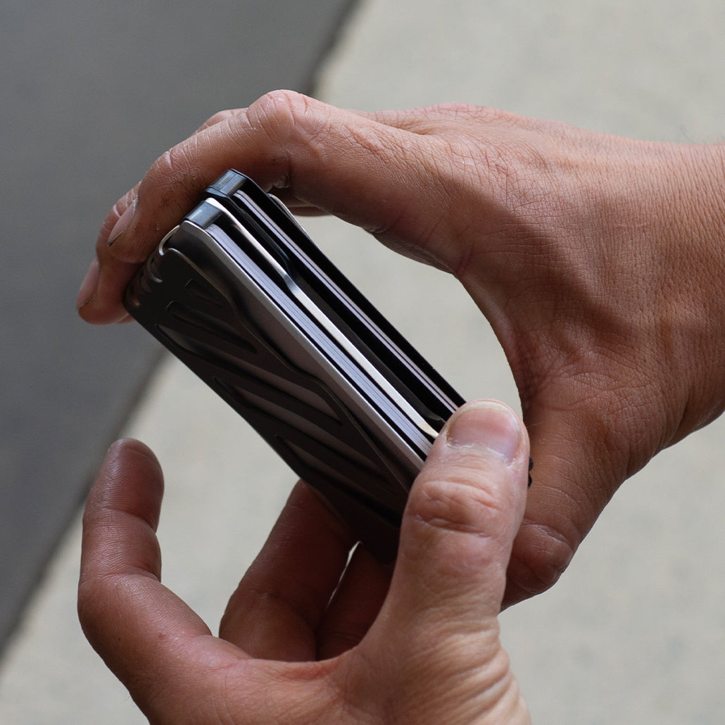 DANGO SK1 Slide Kick Wallet