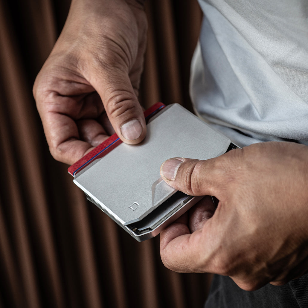 DANGO SK1 Slide Kick Wallet