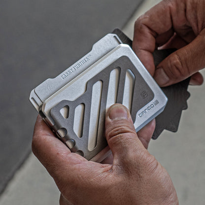 DANGO SK1 Slide Kick Wallet with Titanium Money Clip