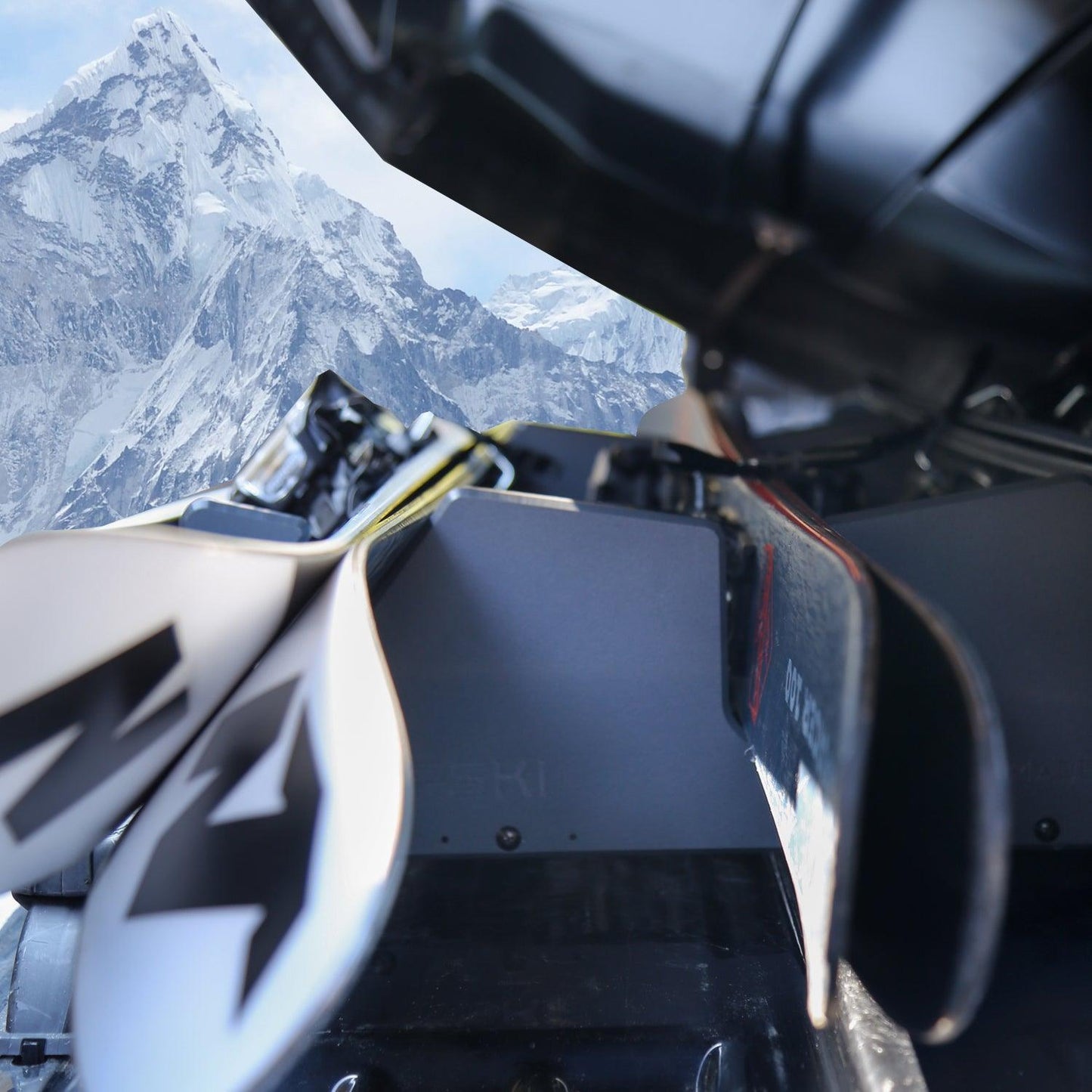 TRAPSKI LowPro 2 S Ski and Snowboard Rack Insert for Rooftop Cargo Box