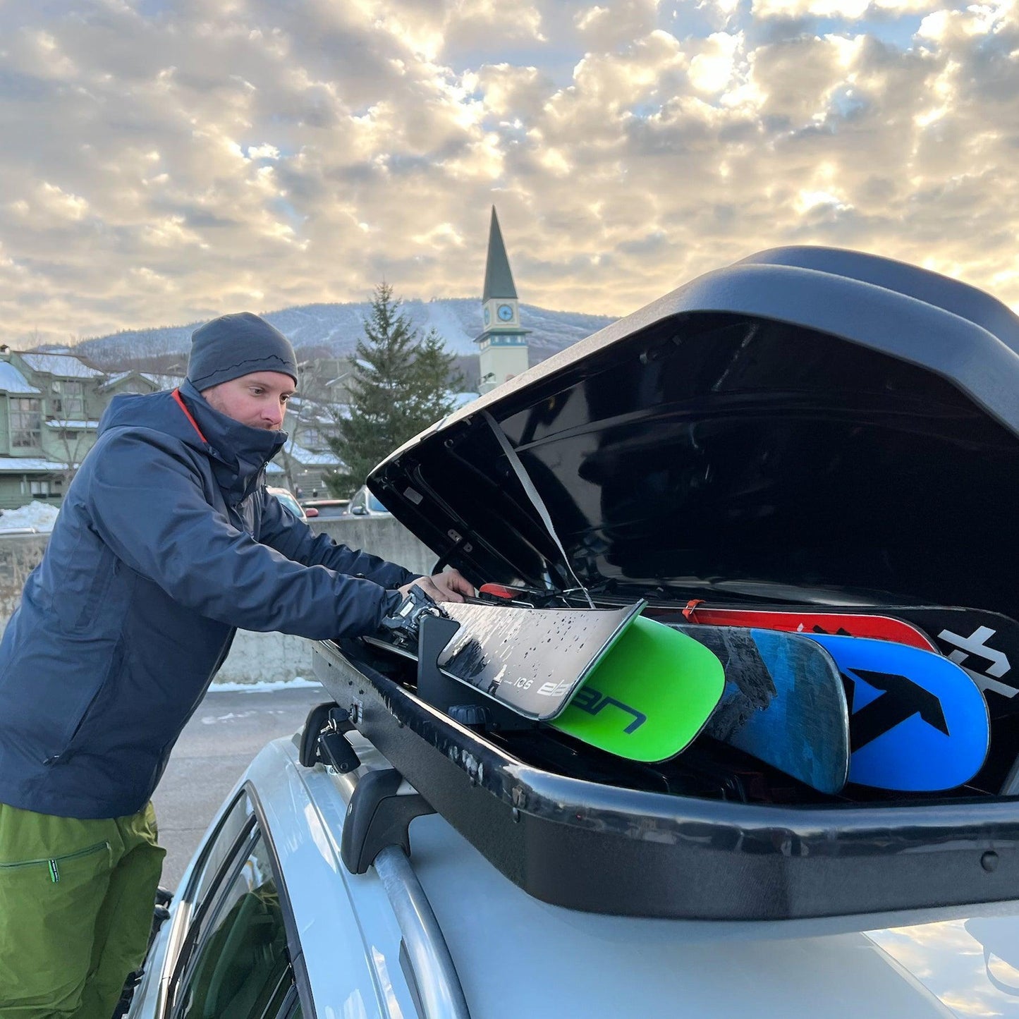 TRAPSKI LowPro 3 M Ski and Snowboard Rack Insert for Rooftop Cargo Box