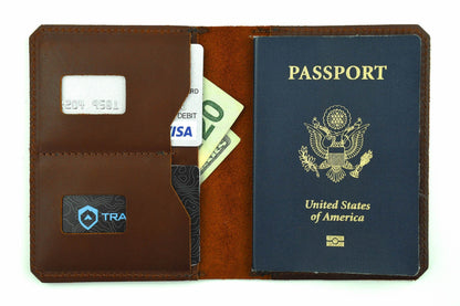 Trayvax Explorer Passport Wallet - Brown