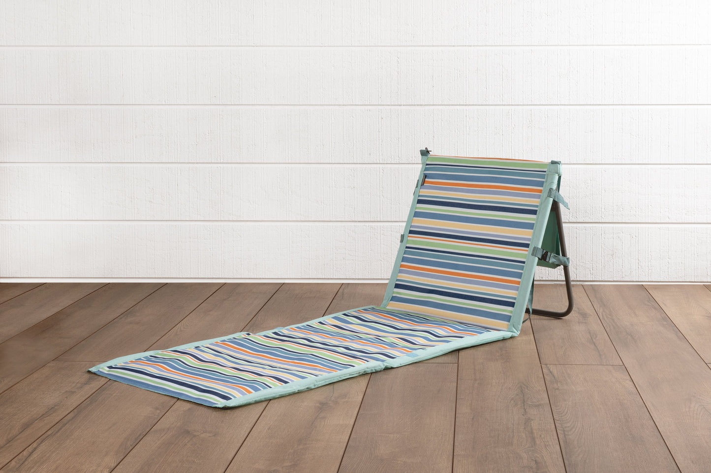 Picnic Time Beachcomber Portable Beach Chair & Tote