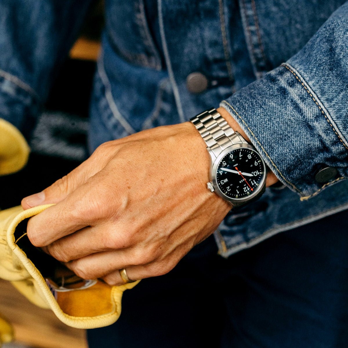 Vaer A5 Field Black - USA Auto 40mm - Angler's Pro Tackle & Outdoors