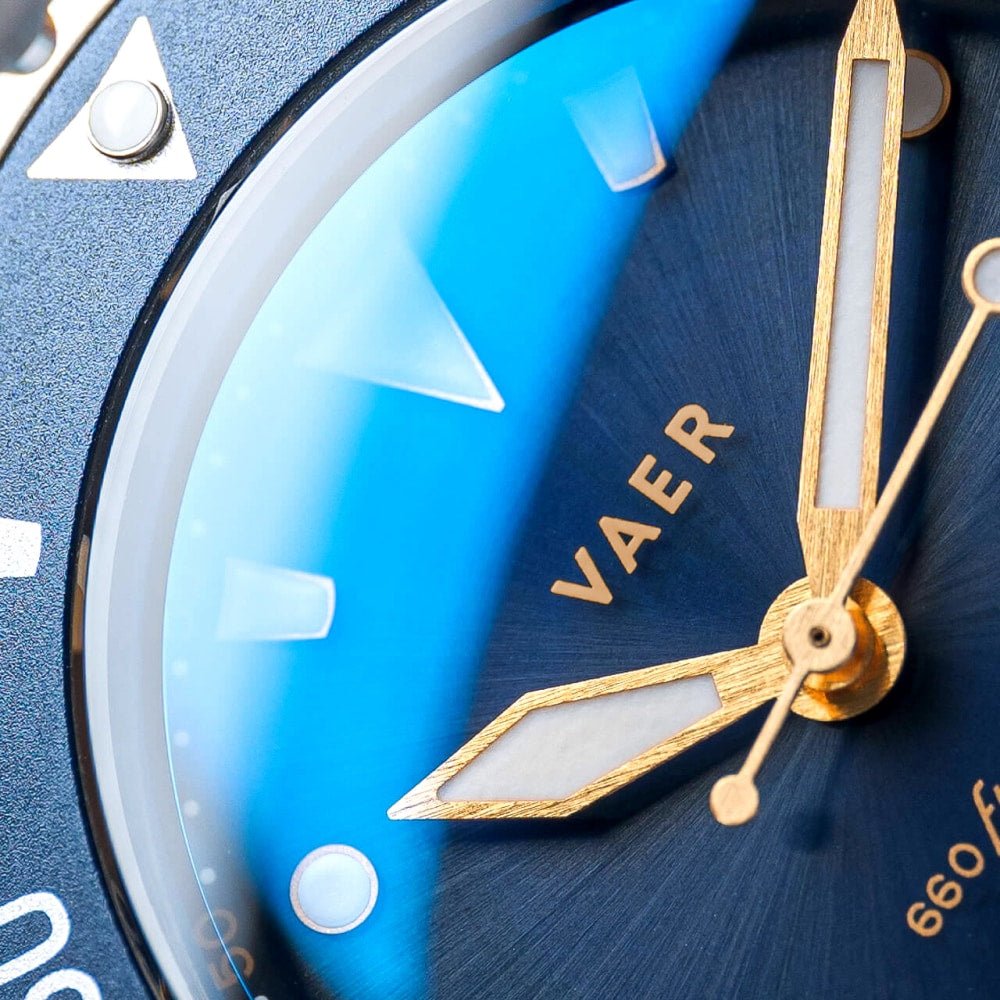 Vaer DS4 Meridian Navy - Solar 38mm - Angler's Pro Tackle & Outdoors